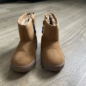 Cat & Jack Faux Fur Lined Boots